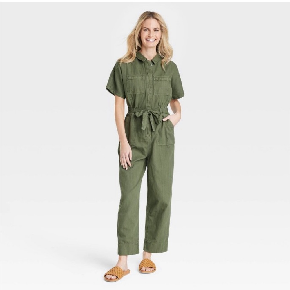 NWT Universal Thread Jumpsuit size 8